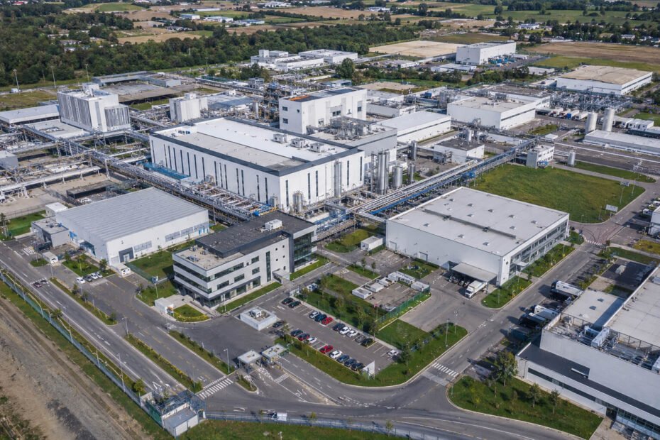 International pharmaceutical logistics