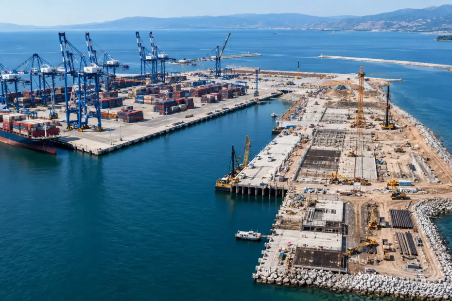 Projeto de expansão de infraestrutura portuária